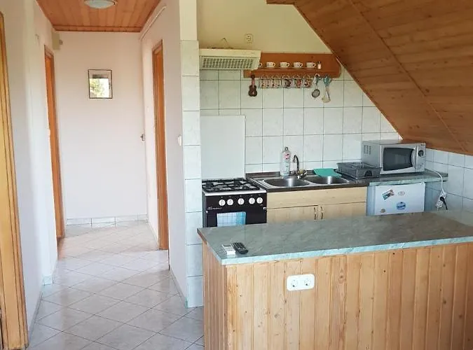 Panna Apartmanhaz Lägenhet *